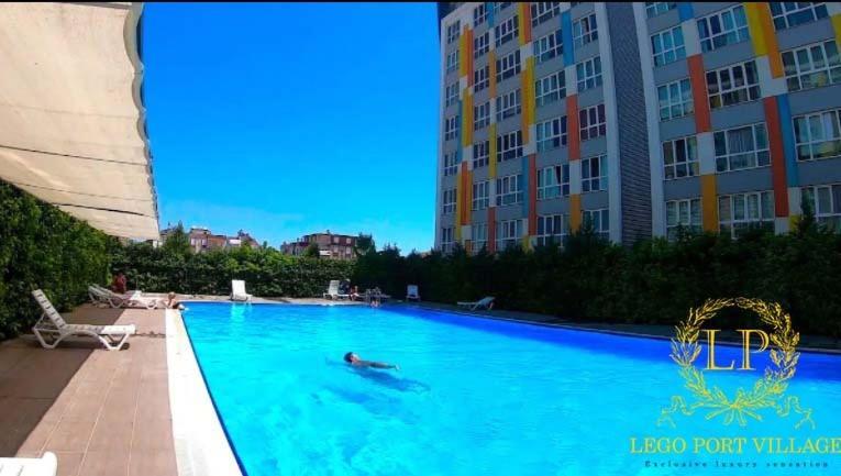 Close Airport,Mall Of Antalya Shopping Center,Tram Station Buitenkant foto